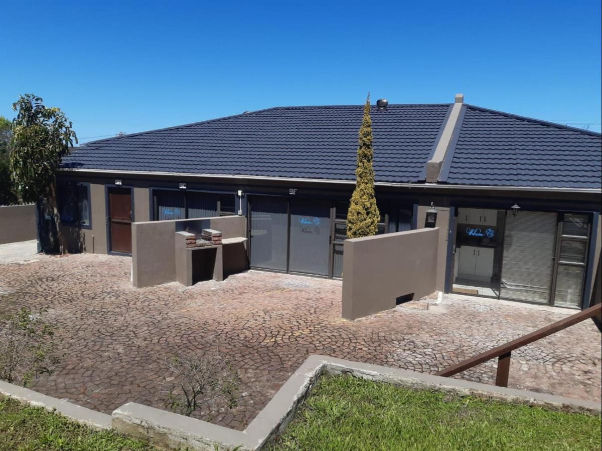 Cbs Accommodation Mossel Bay Esterno foto